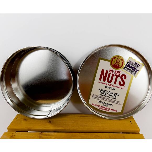 Terry Redlin 1990 Night Before Christmas Collectible Round Tin Gift Container - Picture 3 of 6